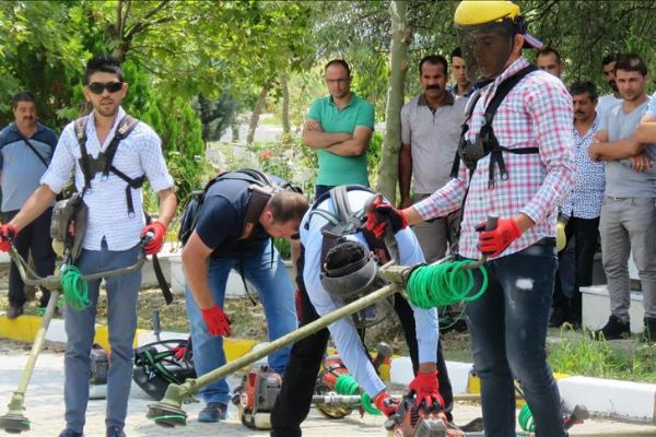 Kırklareli'nin Lüleburgaz ilçesinde bahçıvan olabilmek için yarıştılar