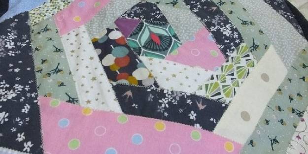 Kırkyama kadınların ellerinde şekilleniyor