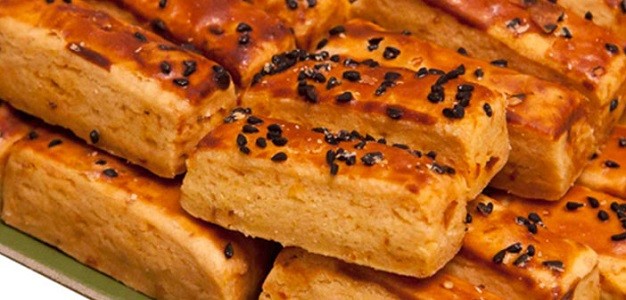 Kırmızı biberli çörek otlu kurabiye nasıl yapılır? Biberli kurabiye tarifi