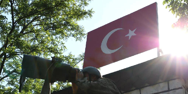 Kırmızı bültenle aranan teröristler enselendi