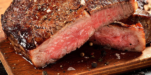 Kırmızı et tüketenler dikkat! Bu hatayı yaparsanız...