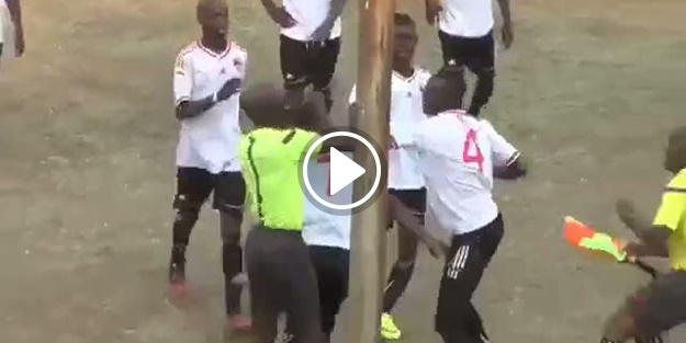 Kırmızı kart görünce cinnet getirdi