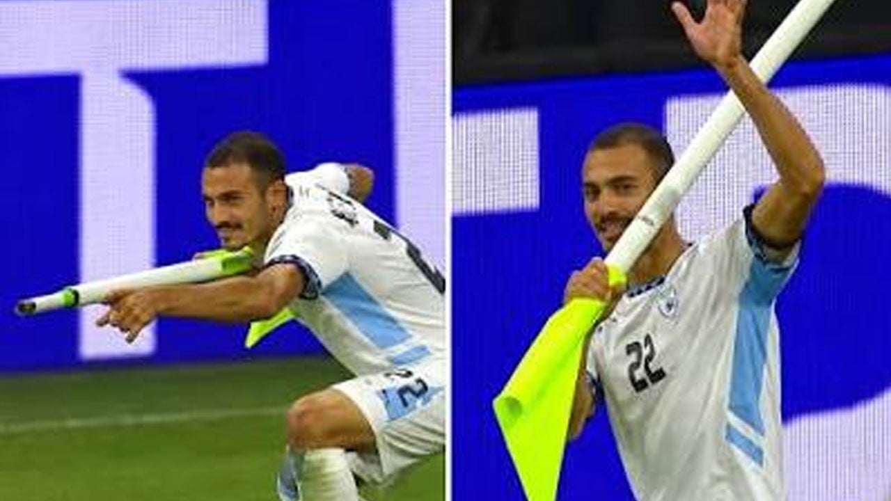 Kırmızı kart hafif kalır bu barbara! Siyonist futbolcudan alçak gol sevinci