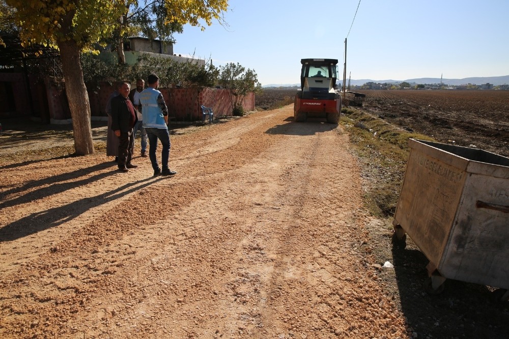 Kırsalda stabilize yol çalışması devam ediyor 