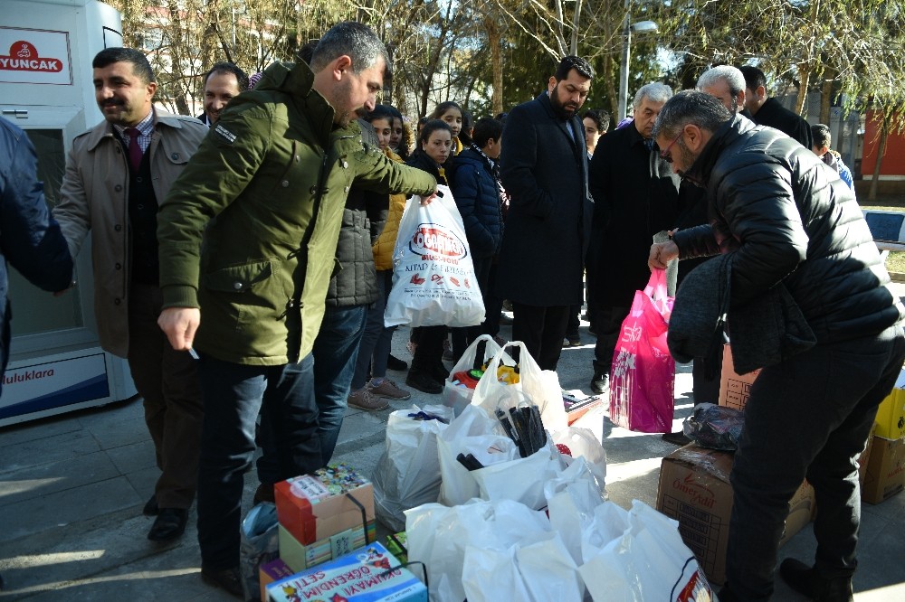 Kırsaldaki çocuklar için dev kumbaralar 