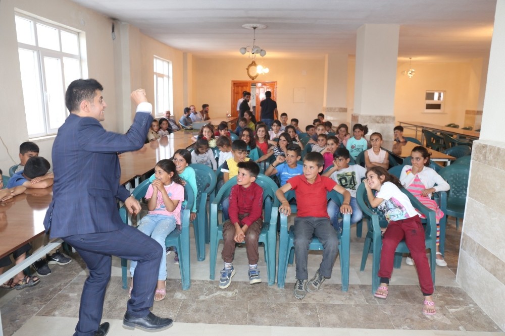 Kırsaldaki çocuklar tiyatroyla buluşuyor 