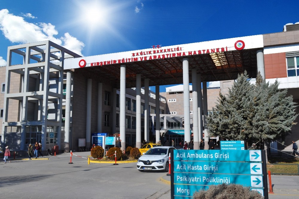 Kırşehir Eğitim ve Araştırma Hastanesi bir yılda 1 milyon 133 bin hastaya baktı 