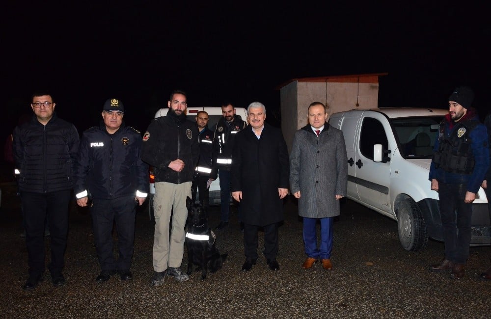 Kırşehir Valisi Akın, yeni yıla kamu çalışanları ile girdi 