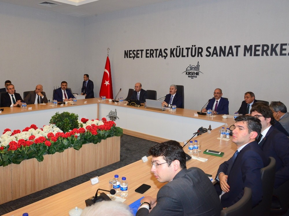 Kırşehir Valisi İbrahim Akın: 
