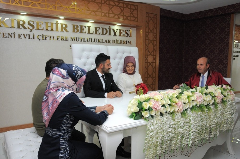 Kırşehir’de 09.09.2019 tarihinde 9 çift dünyaevine girdi 