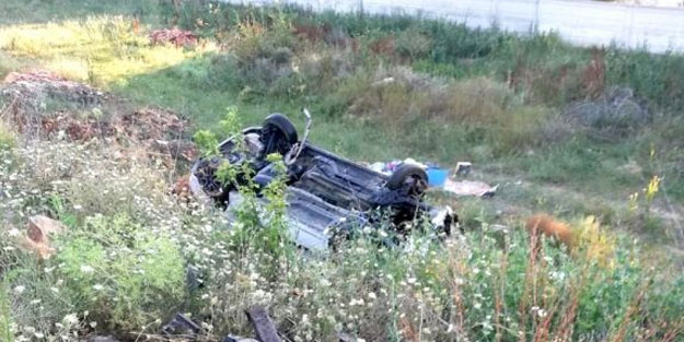 Kırşehir'de araç şarampole devrildiı: 7 yaralı