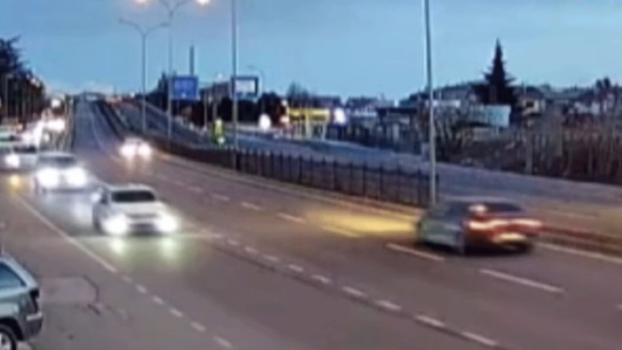 Kırşehir'de faciaya ramak kaldı! Otoyolda ters yönden gitti!