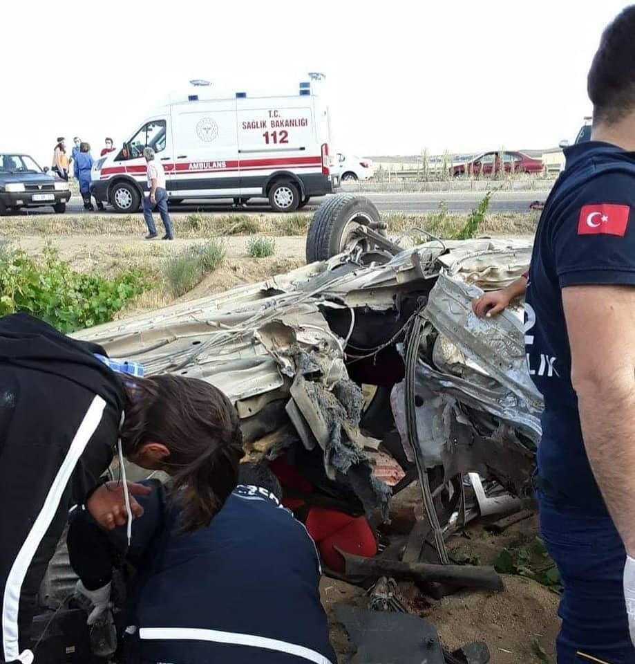 Kırşehir’de kaza yapan araçlar hurdaya döndü: 2 ölü, 2 yaralı 