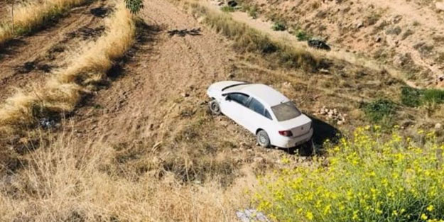 Kırşehir'de otomobil şarampole devrildi: 5 yaralı