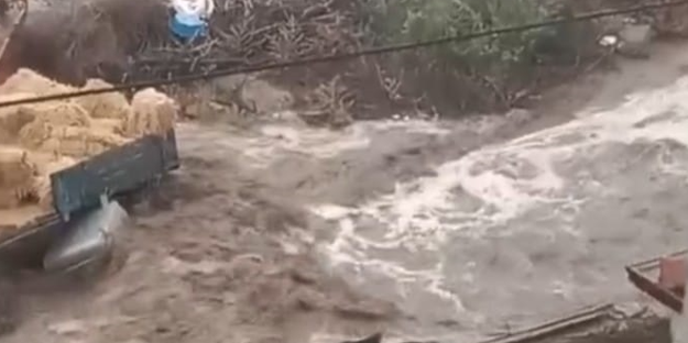 Kırşehir'de sağanak; sele kapılan çoban öldü