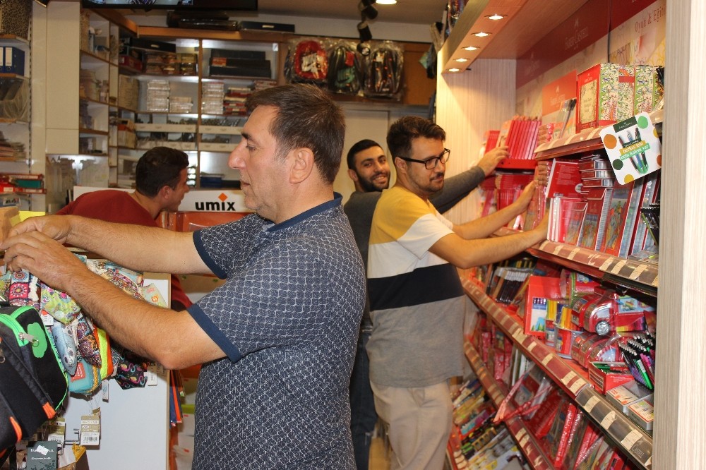 Kırtasiyecilerin yeni sezon hazırlıkları başladı 