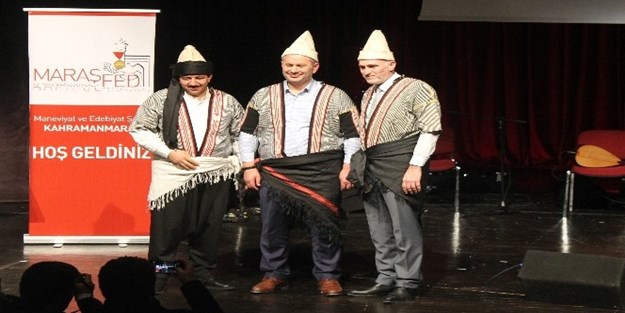 Kış günü dondurma izdihamı yaşandı!