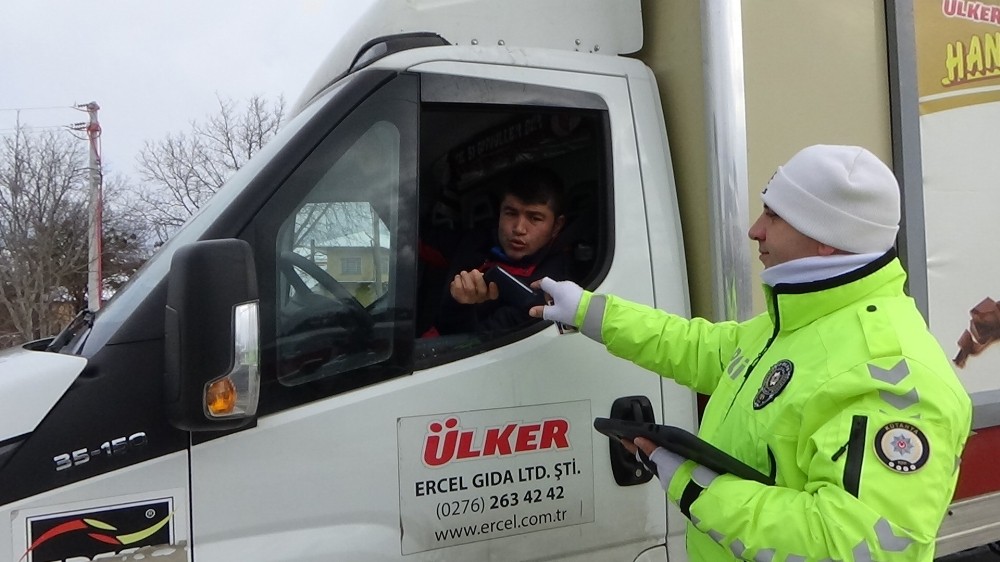 Kış lastiği takmayan ticari araçlara ceza uygulandı 
