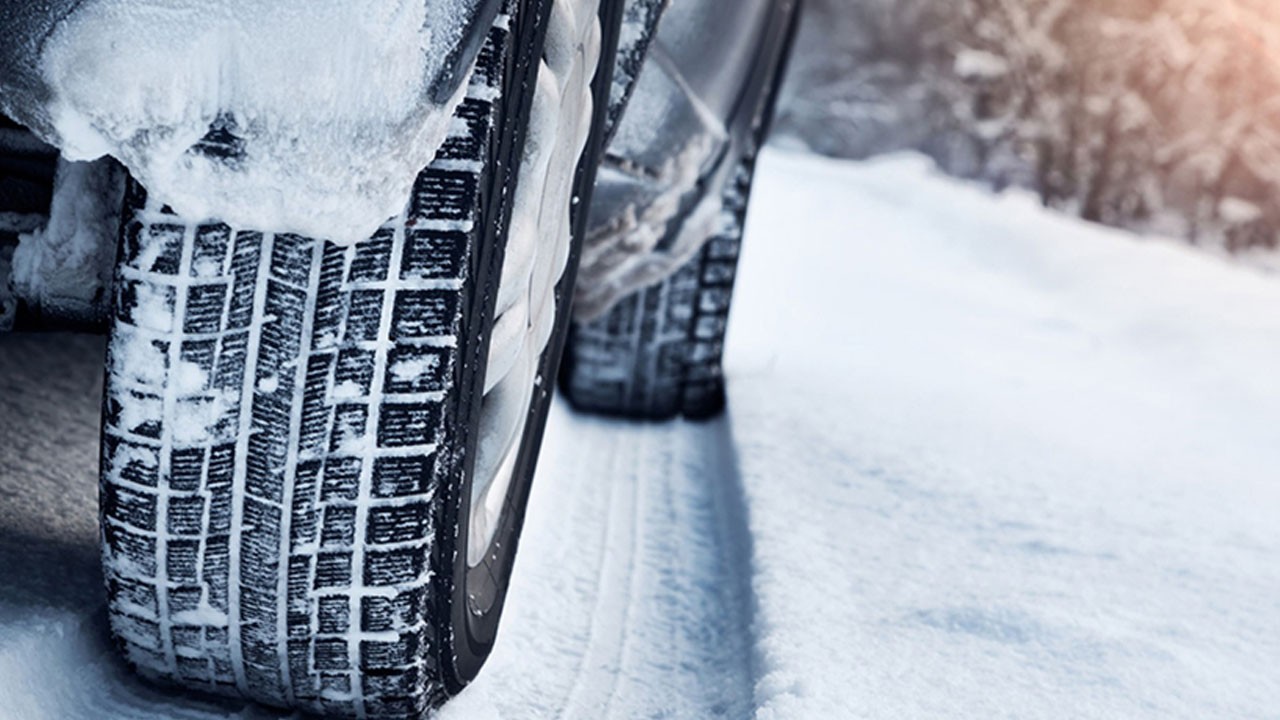 Kış lastiği zorunluluğu ne zaman başlıyor? İşte yeni tarihler
