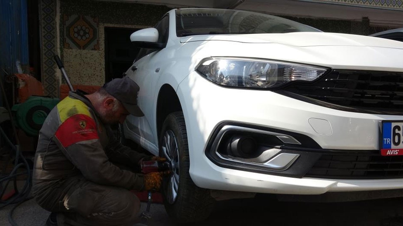 Kış lastiği zorunluluğu öncesi lastikçiler doldu taştı