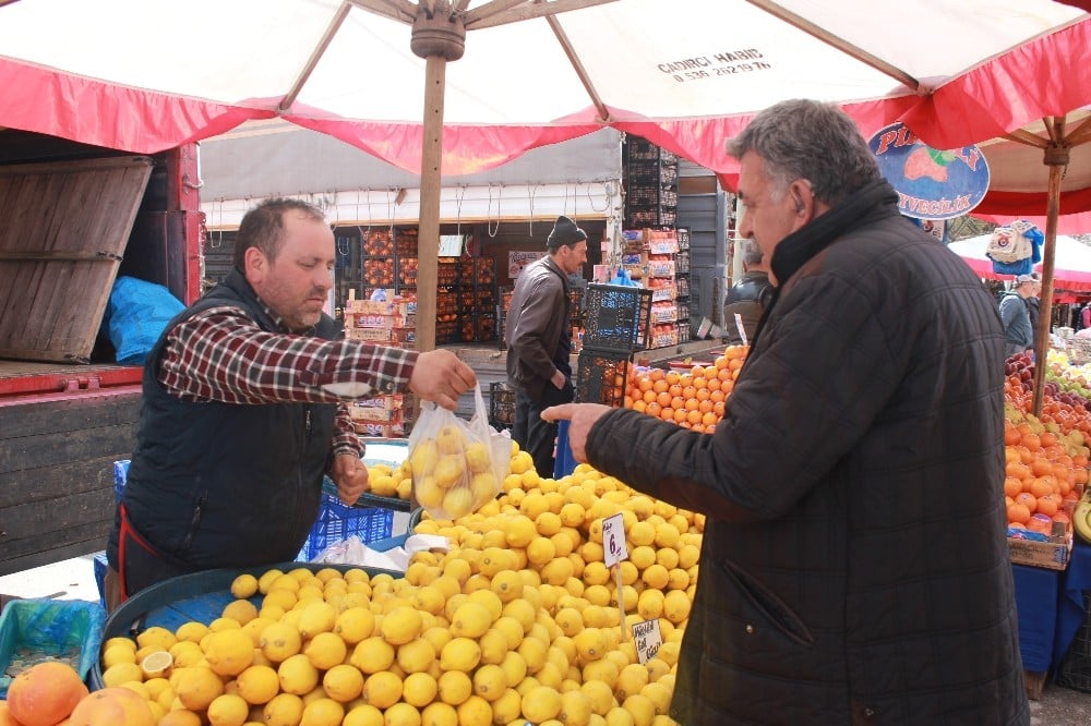 Kış meyvelerinin fiyatı sezon sonuna doğru yükseldi 