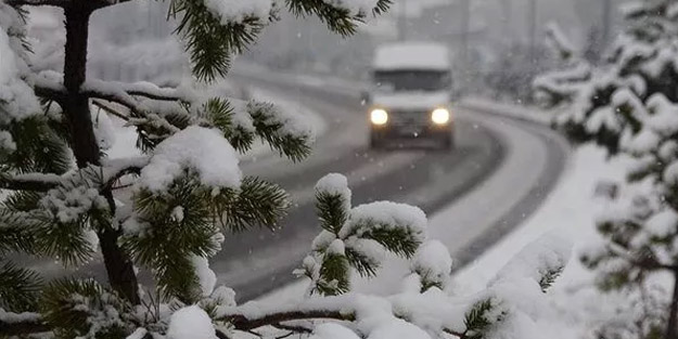 Kış yeni başlıyor! Uzmanı açıkladı: Türkiye'ye, İstanbul'a o tarihte beklenen yağmur, kar yağışı lapa lapa geliyor!