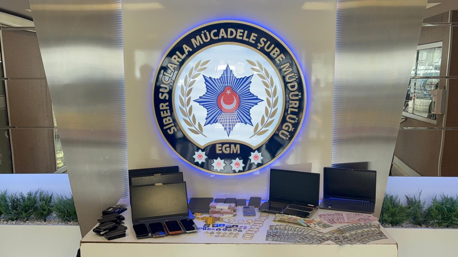 Kişisel verilerimizi "panel" yapıp satmışlar! Siber şebekeye dev operasyon