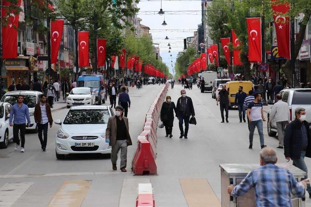 Kısıtlama kalktı yoğunluk başladı 
