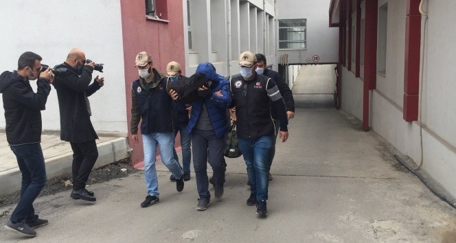 Kısıtlamada hırsız-polis kovalamacası kamerada!