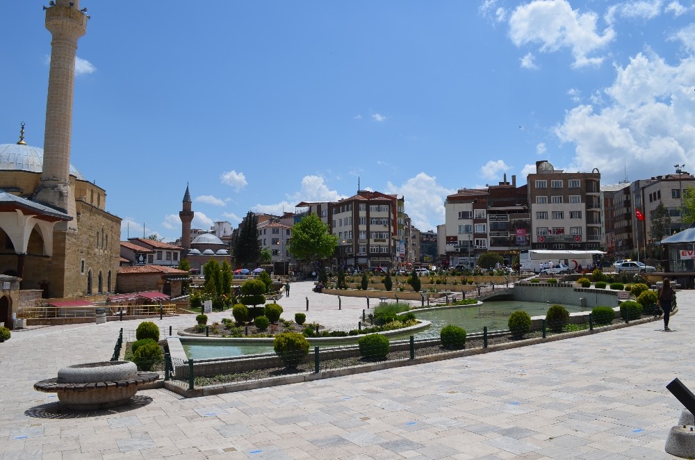 Kısıtlamalar sona erdi 