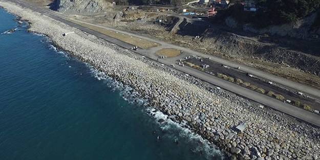 Kıskançlıktan çatlıyorlar!