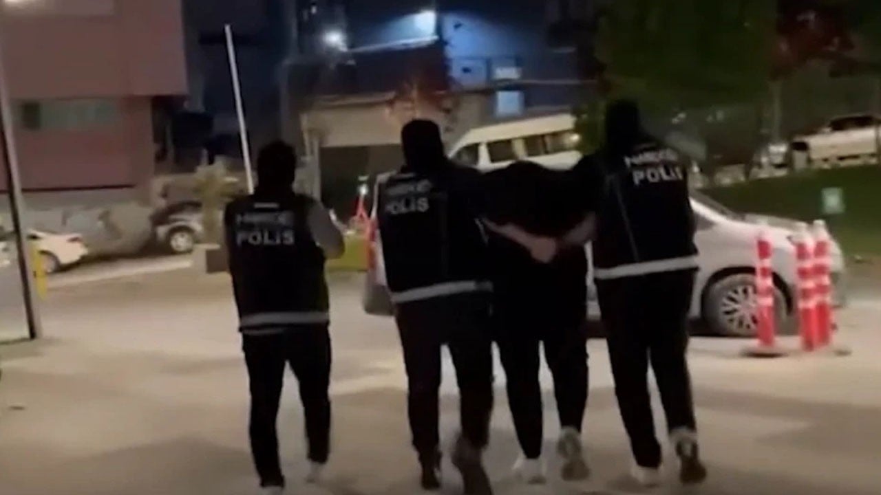Kıskıvrak paketlendi: MİT’ten uyuşturucu baronuna kelepçe