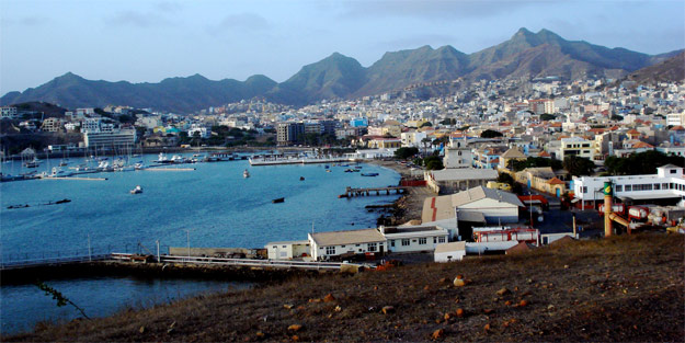 Kışlada 8 asker ve 3 sivil cesedi bulundu