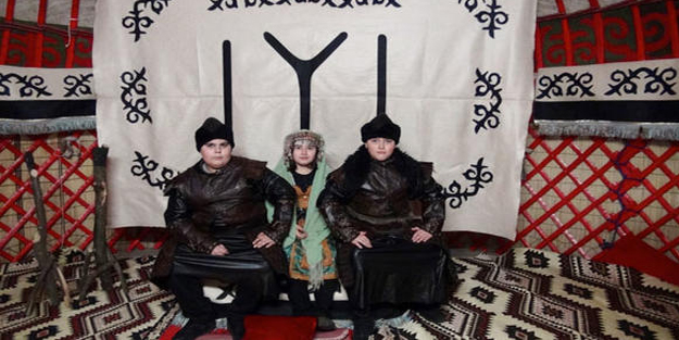 Kitap Fuarı’nda, ‘Kayı Boyu Obası’ kuruldu