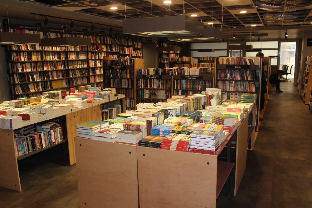 Kitap siparişleri yüzde 50 arttı 