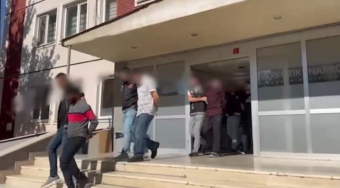 ‘Kıvılcım’ operasyonu başarılı! 40 şüpheli paketlendi