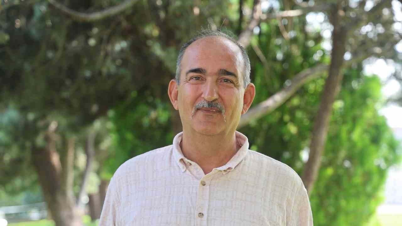 Kıyafetlerdeki yazılarda olumsuz mesajlara dikkat