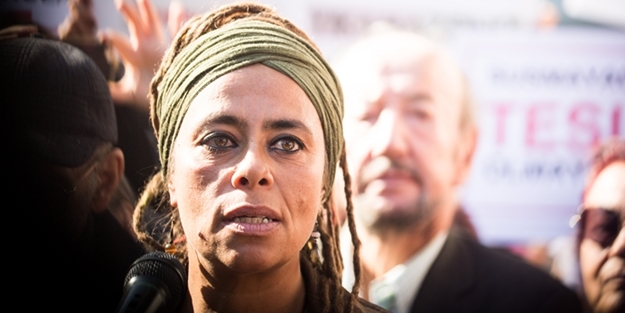 Kız babası Cumhuriyet yazarları sessiz! "Sokaklar daha güvenli" diyen Mine Söğüt'ün evde yaşadığı ortaya çıktı(!)