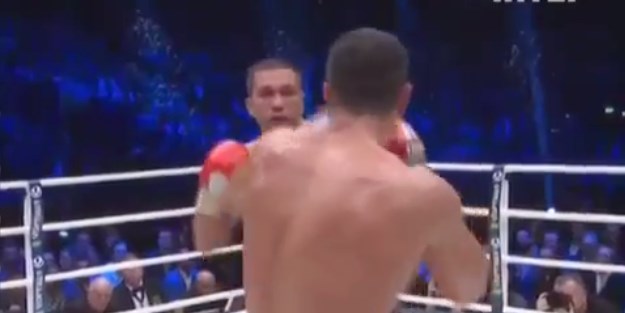 Kız gibisin dediğine pişman etti / VİDEO