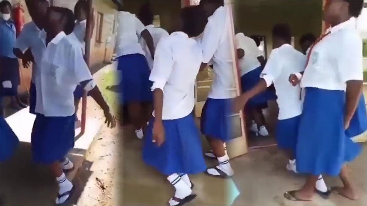 Kız lisesinde 95 öğrenci bir anda felç oldu! Sebebi herkesi şok etti