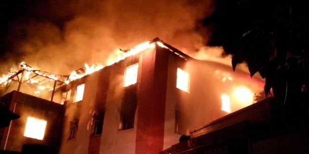 Kız öğrenci yurdunda yangın!