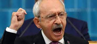 Kızdırmayın küçük enişteyi! Bay Kemal, öyle diyor öyle olsun