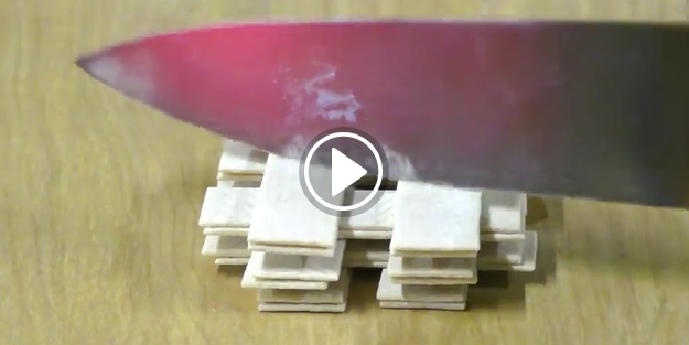 Kızgın bıçakla sakız kestiler!