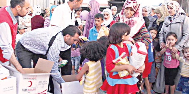 Kızılay 3 yıldır onların yanında