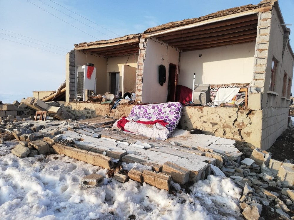 Kızılay, deprem bölgesine destek bekliyoruz 