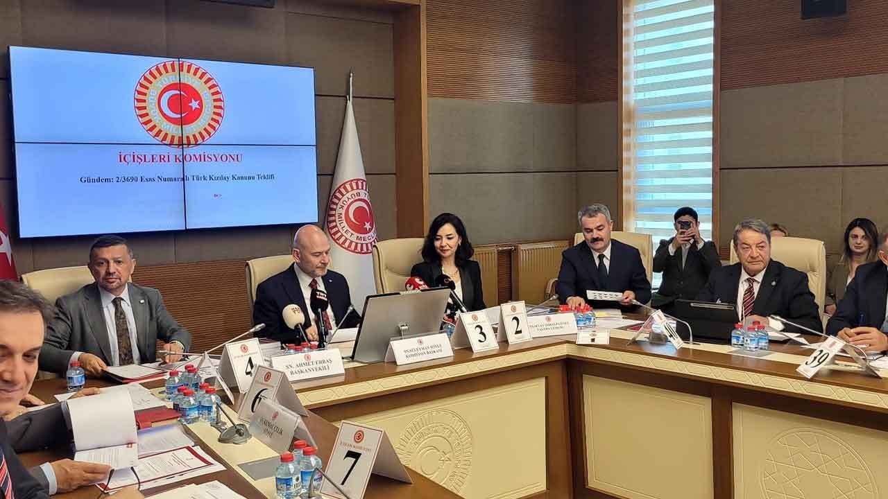 Kızılay için tarihi adım! Süleyman Soylu başkanlığında meclis toplandı: Şefkat şemsiyesi hukuki güvenceye alınıyor!