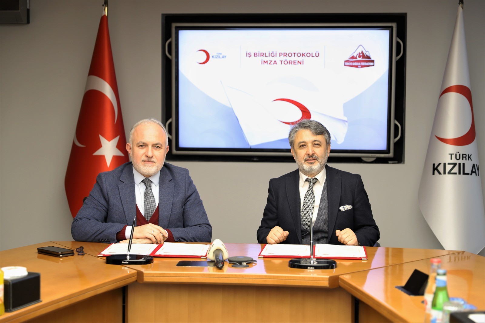 Kızılay İle Türkiye Dağcılık Federasyonu afet ve ilk yardımda iş birliği yapacak