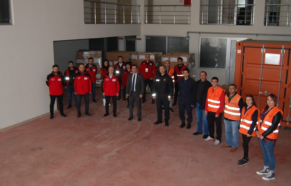 Kızılay saha çalışmalarını aralıksız sürdürüyor 