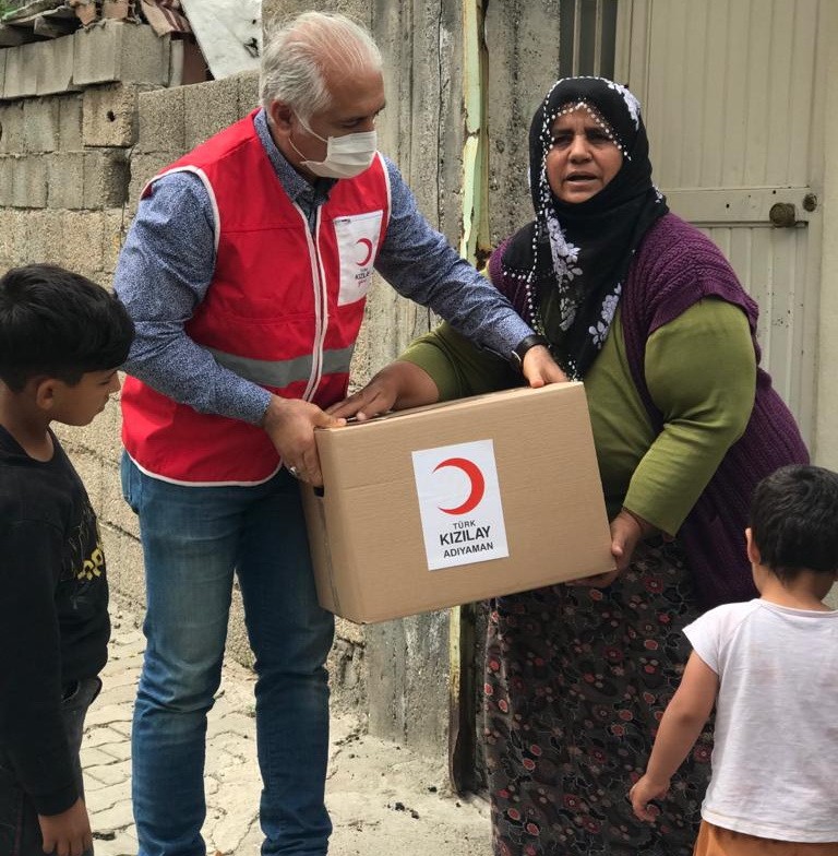 Kızılay’dan 12 bin 800 aileye yardım 