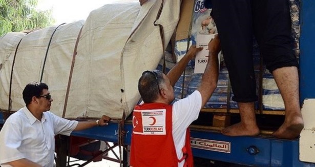 Kızılay'ın yardımları sürüyor